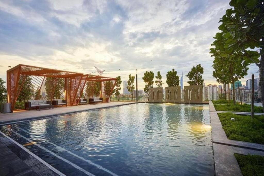 Homestay M Vertica Middle R2 R3, Maluri Mrt, Pgrm, Sunway Velocity, Cheras Kuala Lumpur